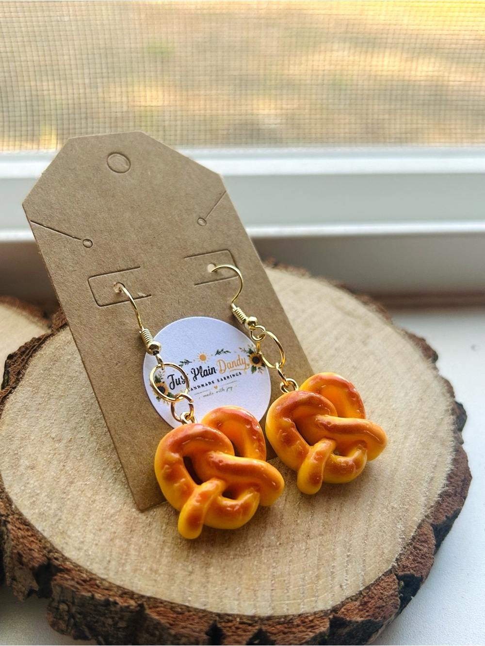 Pretzel Earrings Dangle Earrings | Foodie Jewelry | Oktoberfest Gift - Picture 2 of 3